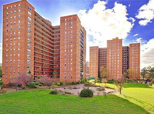 9740 62nd Dr APT 2B, Rego Park, NY 11374