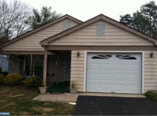 8 Ingham Way, Southampton, NJ 08088