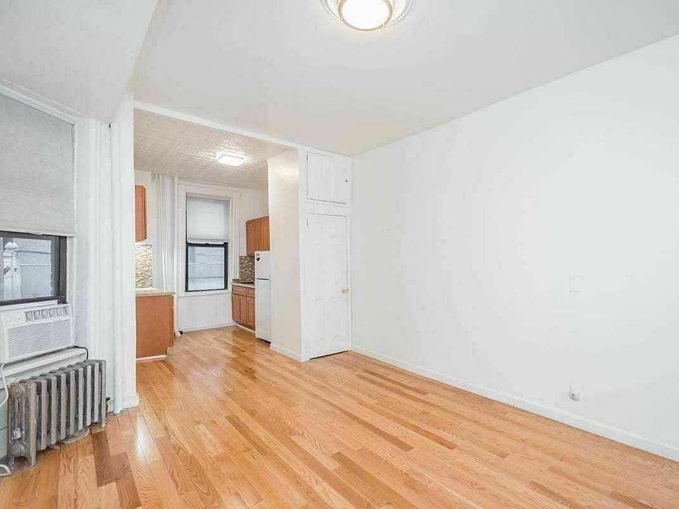1st image of 215 W 16th St #1RF