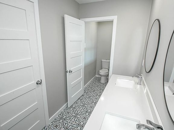 3rd image of 4328 Touro St