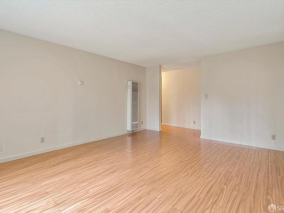 5th image of 43610-43620 Ellsworth St