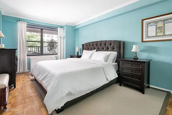 Sold by Compass | media 4