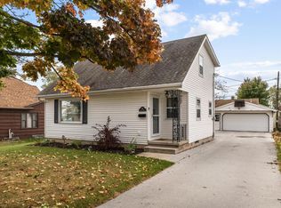 815 Jackson St, Manitowoc, WI 54220