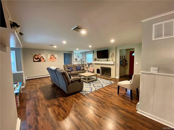 5th image of 8375 Ericson Dr