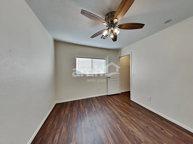 3035 W Lucia Dr — Photo 15