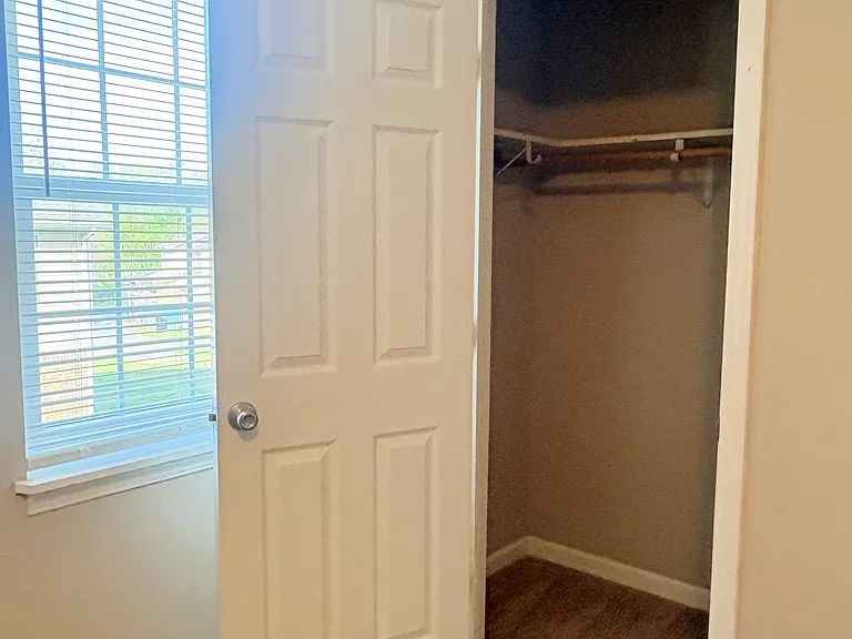 2509 Jersey Ct #B — Photo 10