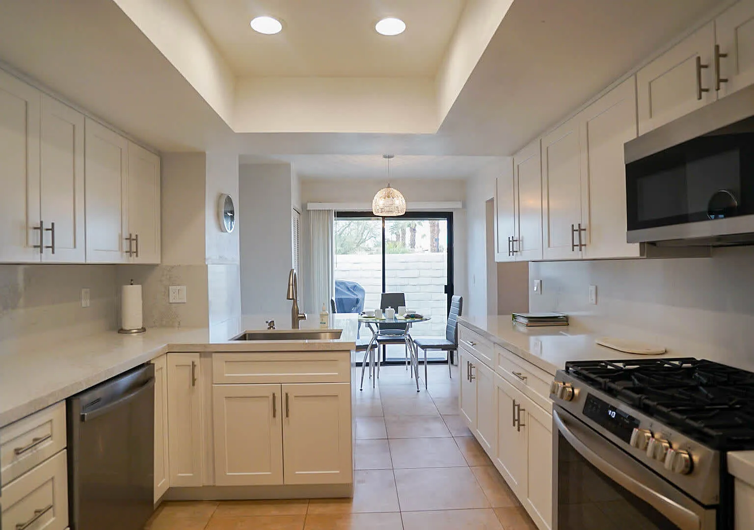 Desert Condo w/ Pool, Tennis & Spa Access — Photo 2
