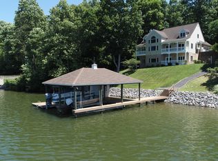 146 Charlotte Ln, Hardy, VA 24101