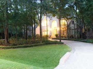 105 Grogans Point Rd, The Woodlands, TX 77380