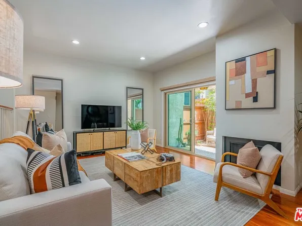 11260 Overland Ave APT 23C, Culver City, CA 90230