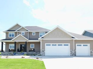 1011 50th Ave W, West Fargo, ND