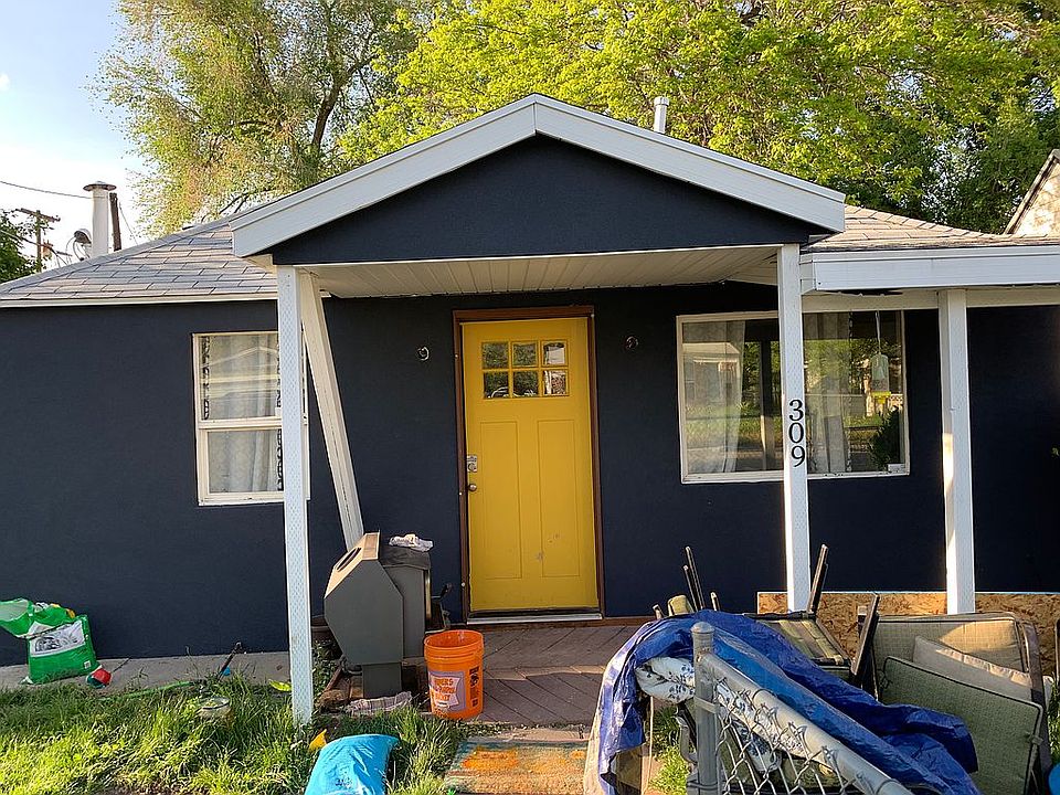 1st image of 309 E Fenton Ave