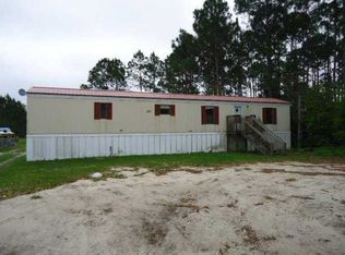 83 Lucy Ln, Panacea, FL 32346