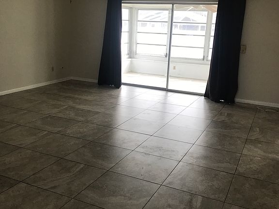 Livingroom/Diningroom