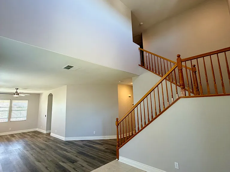 31216 Firestone St — Photo 5