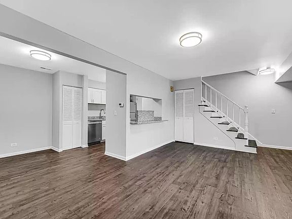 5th image of 1171 E Candlenut Ln