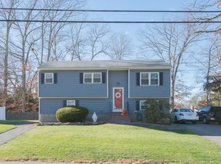 24 Meisner Rd, Salem, NH 03079
