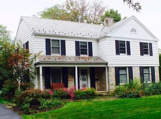 2676 Rochester Rd, Shaker Heights, OH 44122