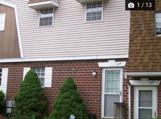 734 Village Ln, Pottstown, PA 19464