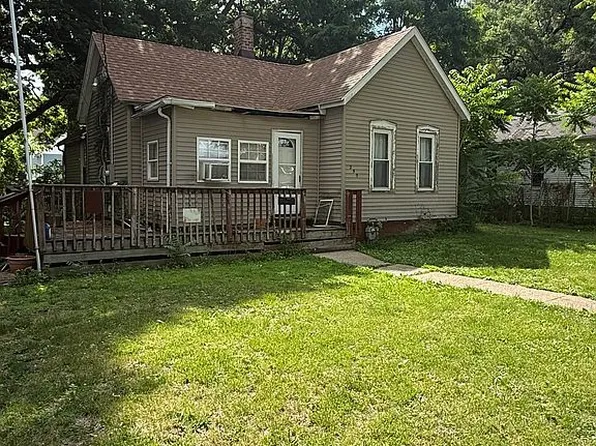 253 Linneus Ave, Galesburg, IL 61401