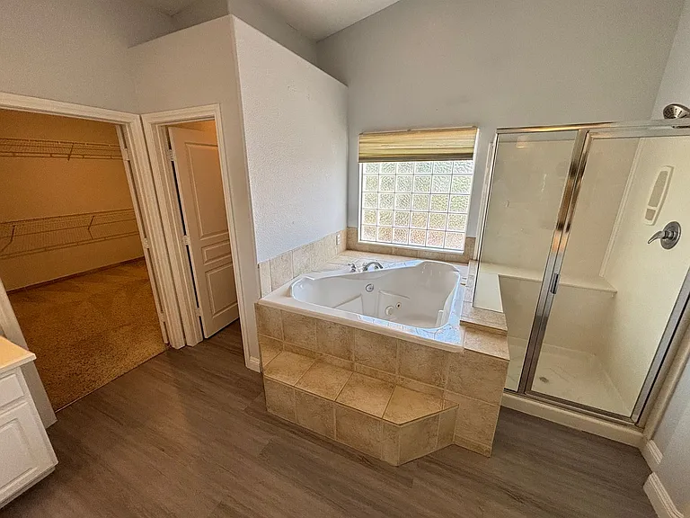8207 Vista Colorado St — Photo 32