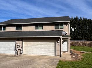 2010 46th Ave UNIT B, Longview, WA 98632
