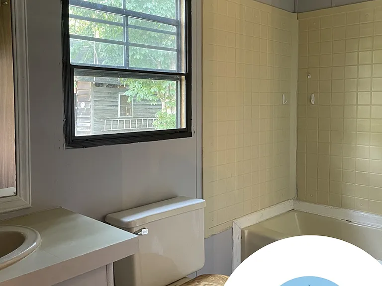 70 Cornwell Dr — Photo 3