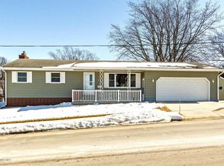 110 2nd Ave SE, Stewartville, MN 55976