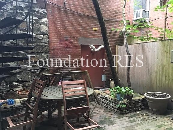 5th image of 40 Dartmouth St