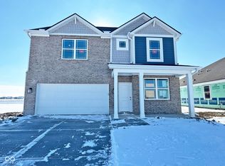 1365 Foxtail Ln, Greenwood, IN