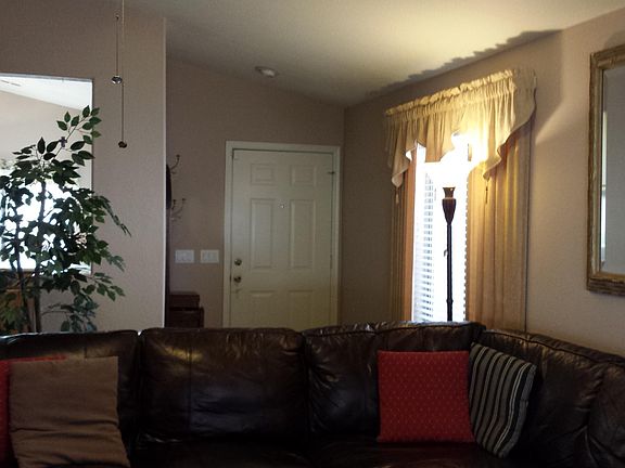 4th image of 2521 N 114th Ave