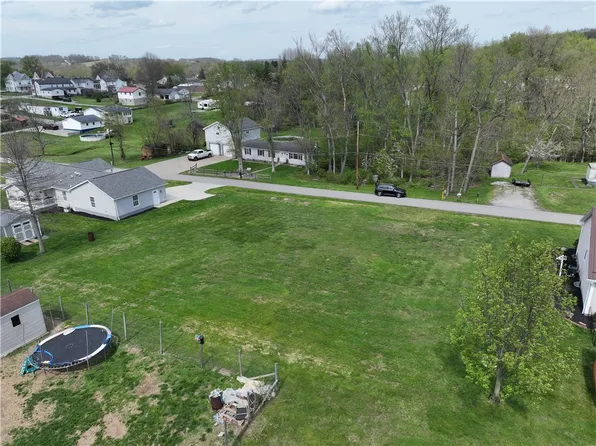 Hamilton St, Jefferson, PA 15344