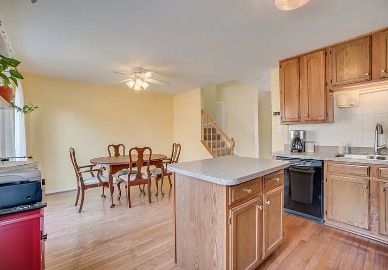 206 Dundee Pl — Photo 7