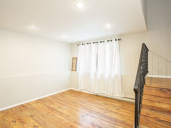 4th image of 1006/1008 E Courtland Ave