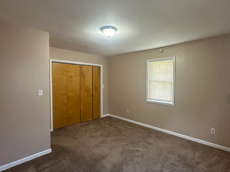 2322 Orleans Ave — Photo 17
