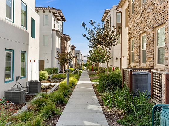 5th image of 3084 Empoli St Unit 4