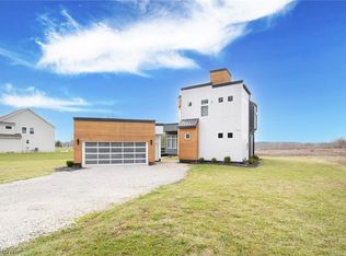 2257 McCleary Jacoby Rd, Cortland, OH 44410