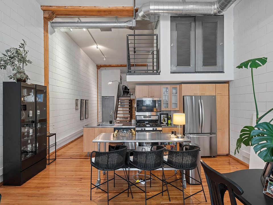 1st image of 801 Washington Ave N APT 210