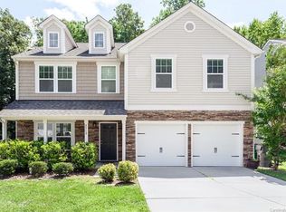 8512 Lustre Rd, Charlotte, NC 28215