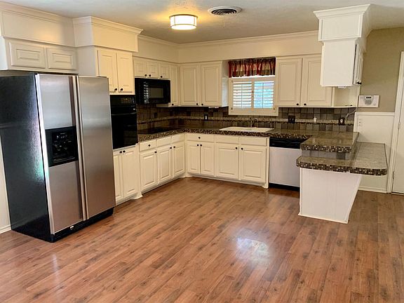 4th image of 6313 Nashville Dr