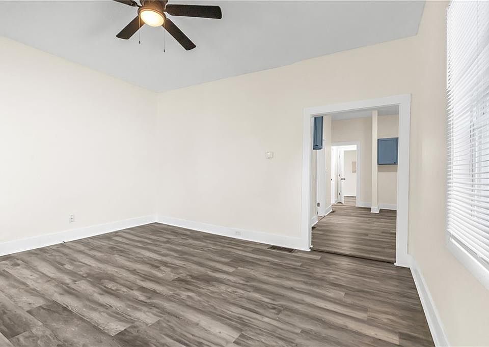 1st image of 210 Osage St