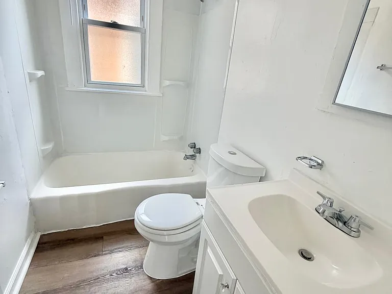 469 Huntington St #2 — Photo 3
