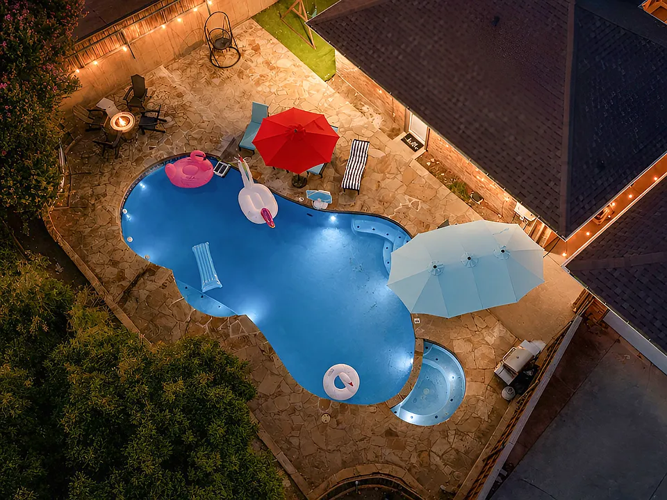 3209 Treehouse Ln