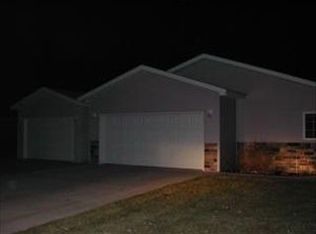 204 4th St NW, Rothsay, MN 56579