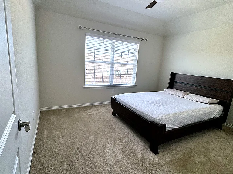 2509 Temple Dr — Photo 24