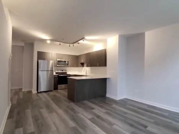 201 W Lake St, Chicago, IL 60606