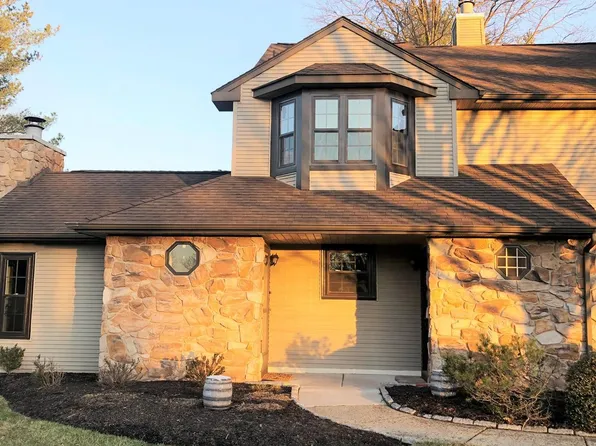 202 Hackberry Ct, Warrington, PA 18976