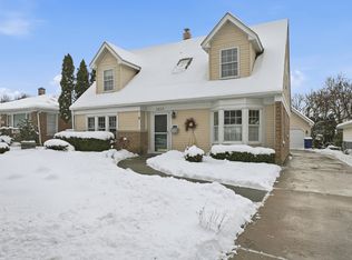 2451 Hawthorne Rd, Homewood, IL 60430