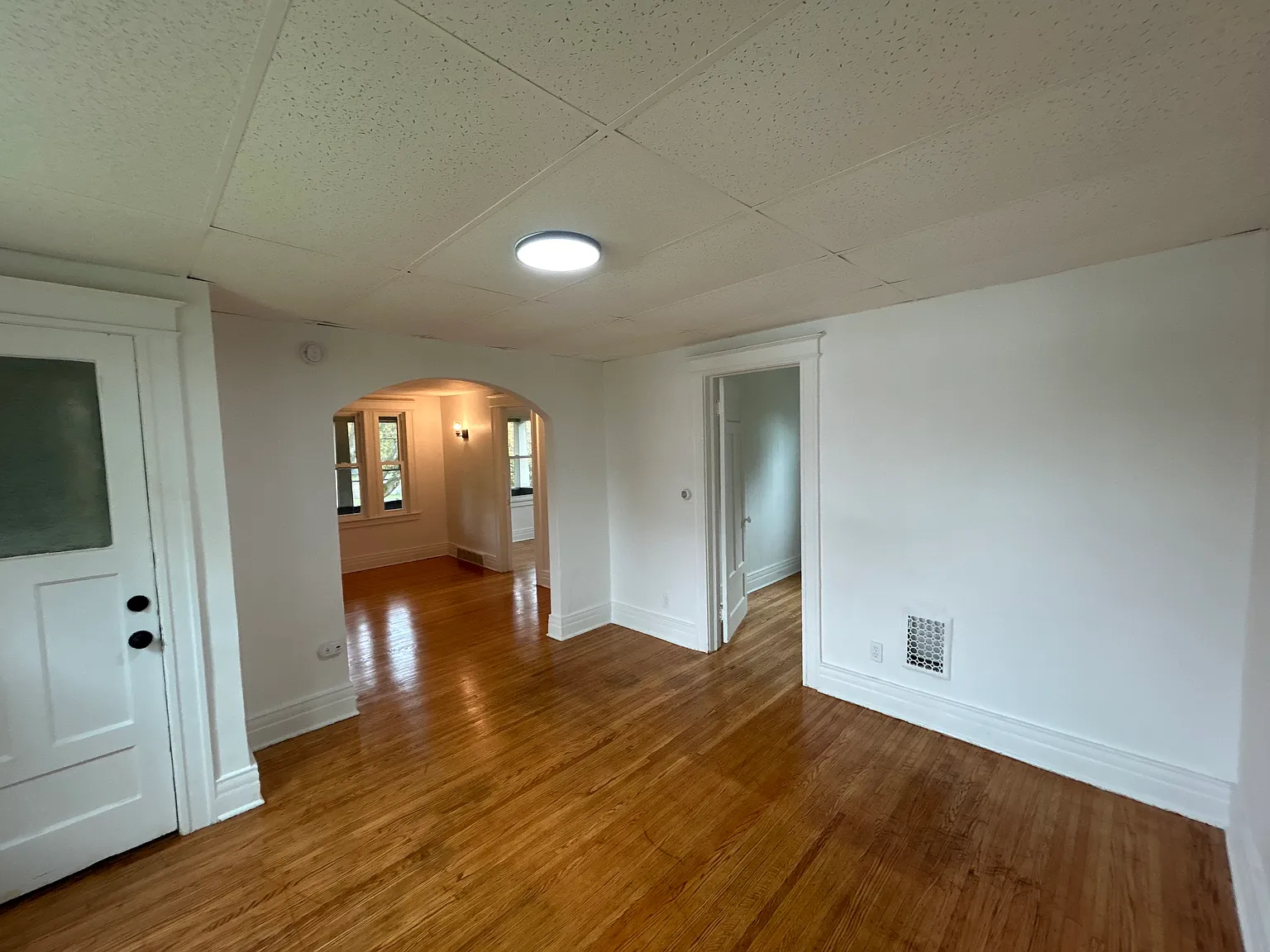3 bed, $1,500 — Photo 1