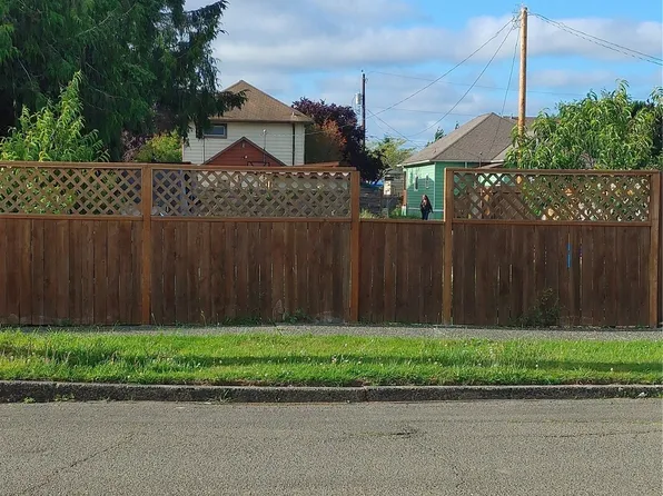 919 Chenault Avenue, Hoquiam, WA 98550